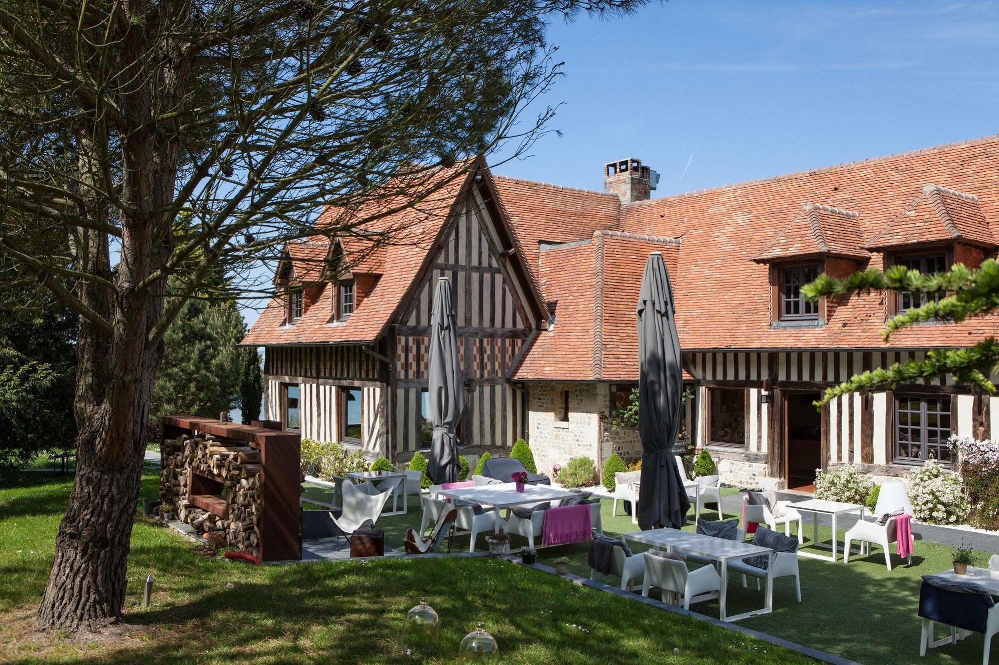 La Chaumiere Hotel องเฟลอร์ ภายนอก รูปภาพ